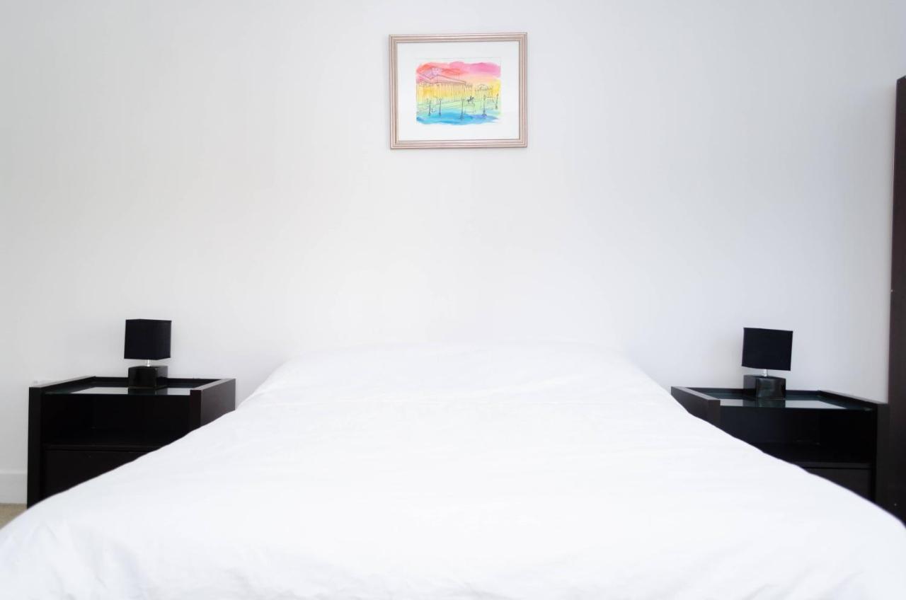 Serviced Apartment In Liverpool City Centre - Free Parking - Balcony - By Happy Days Eksteriør billede