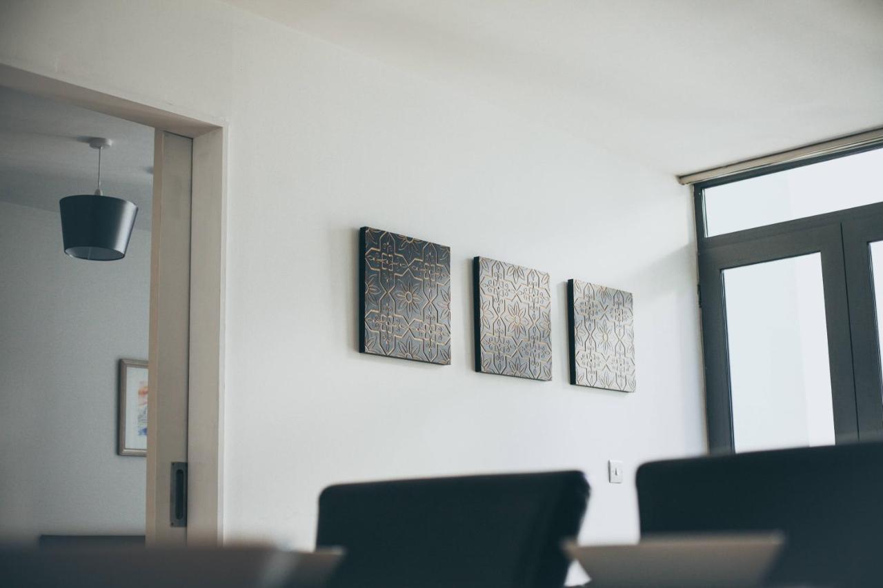 Serviced Apartment In Liverpool City Centre - Free Parking - Balcony - By Happy Days Eksteriør billede
